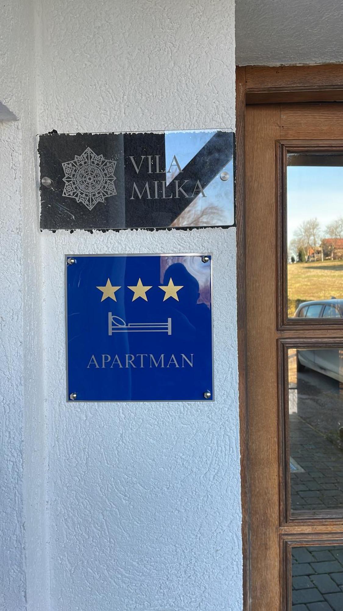 Vila Milka - Balkon - Besplatan Parking - Samostalna Prijava Karlovac Extérieur photo
